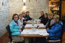 Crew beim Abendessen