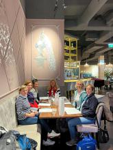 Seglerinnen im Gasthaus