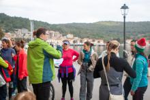 Skipperinnenbesprechung in der Früh